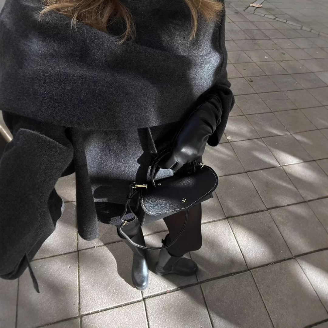 CAPE COAT