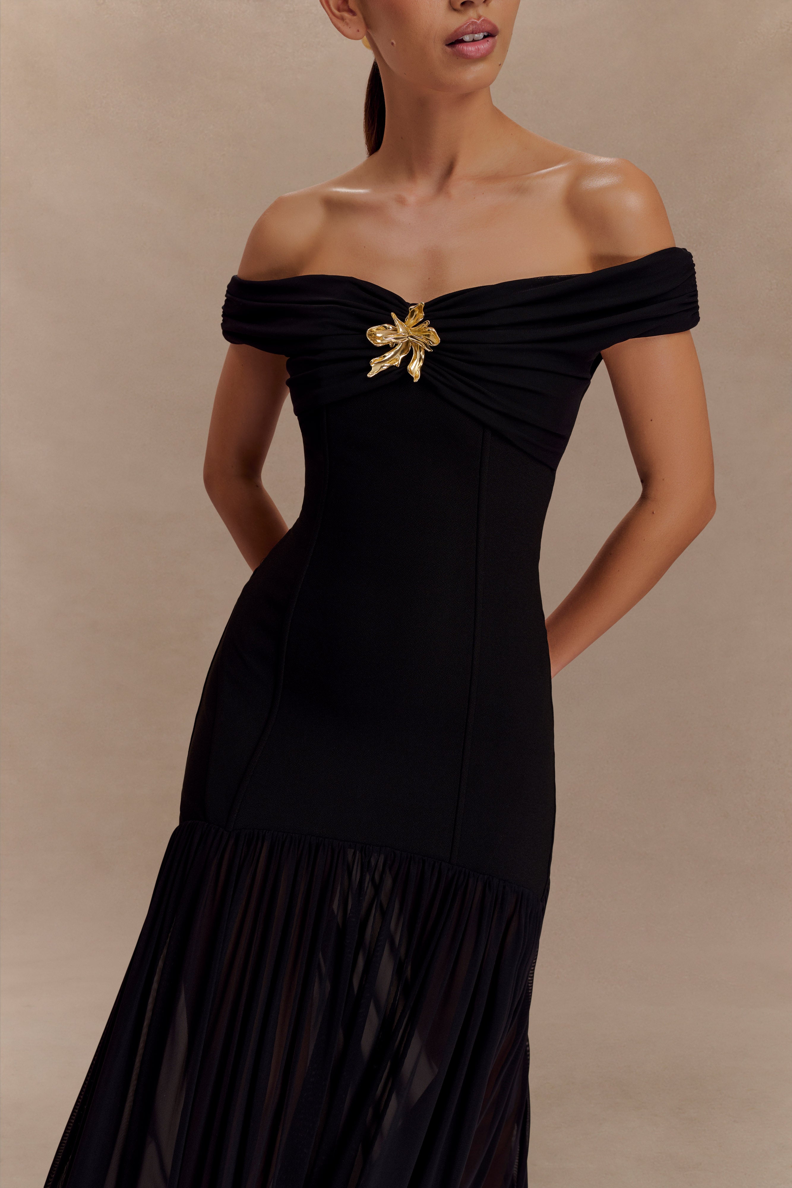 Kellie Off Shoulder Crepe Maxi Dress - Black