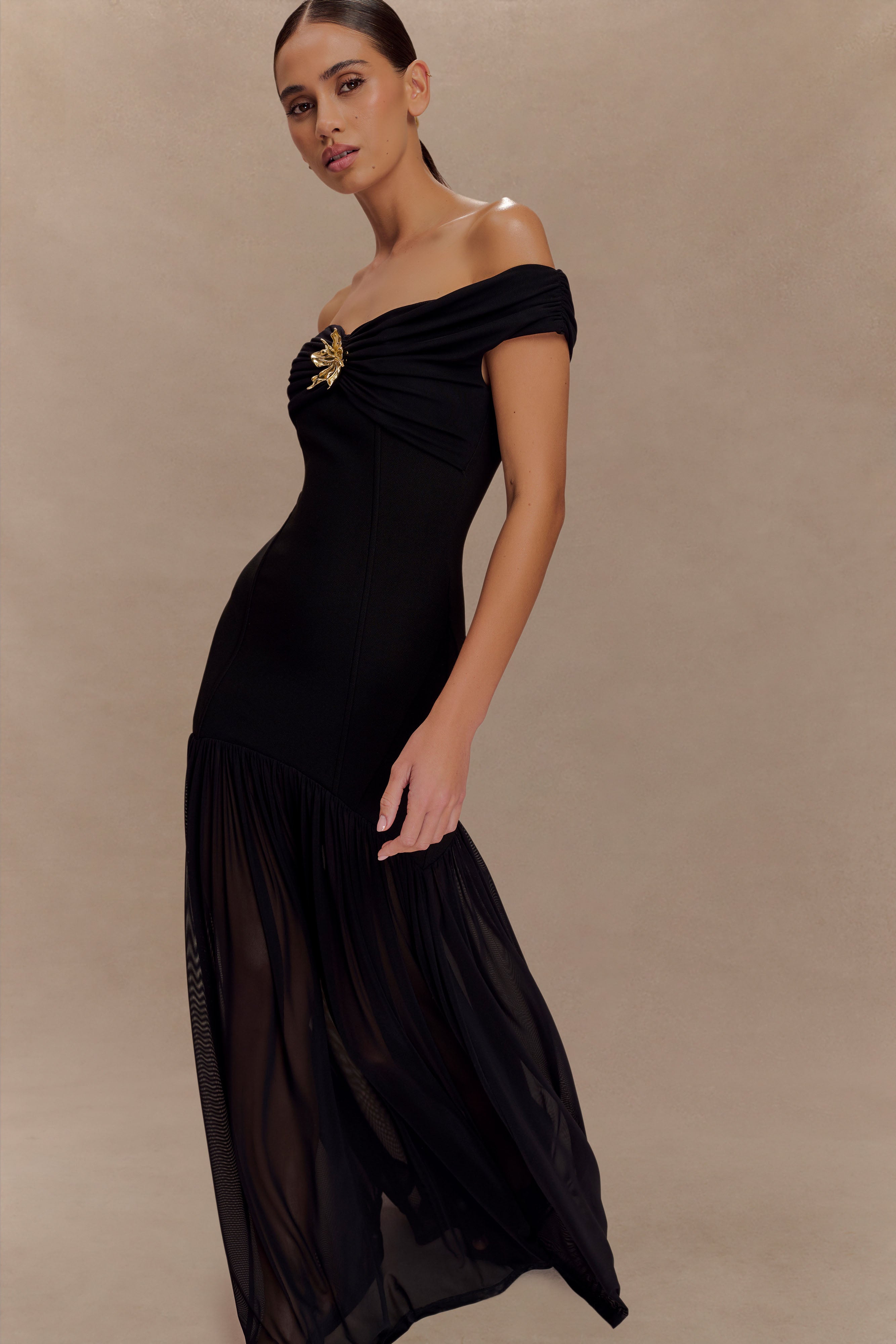 Kellie Off Shoulder Crepe Maxi Dress - Black
